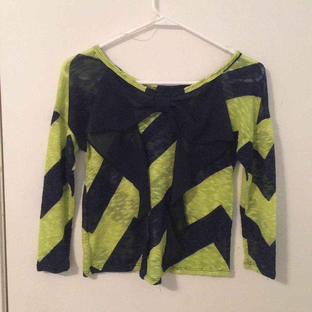 Navy blue and green chevron